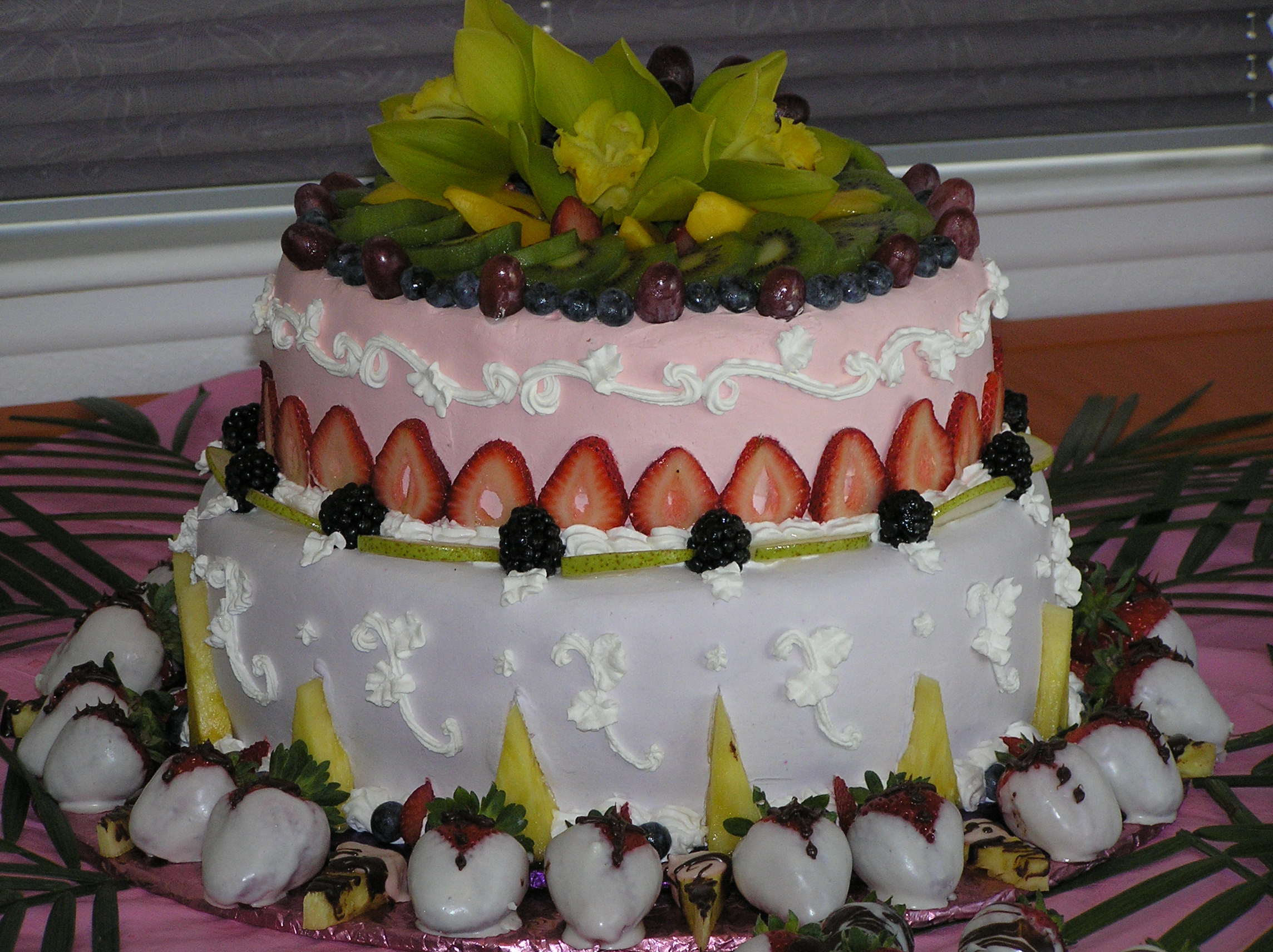 Fruity Wedding Cakes
 Fresh Fruit Wedding Cake