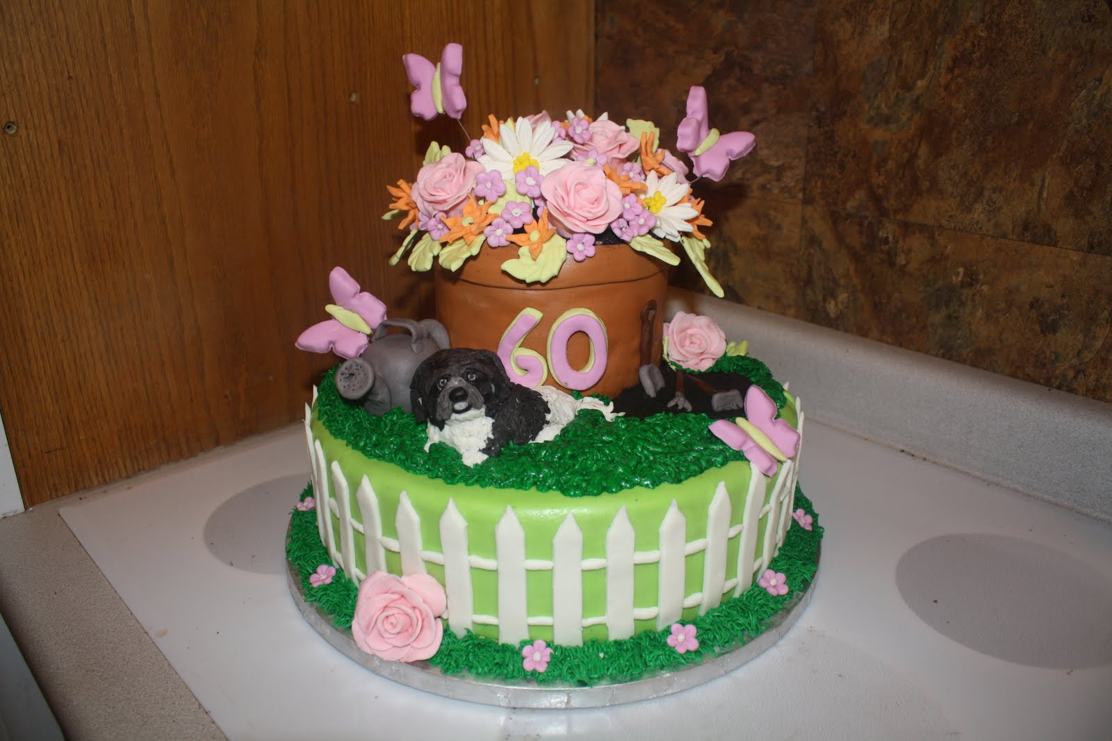 Funny 60th Birthday Cakes
 Jenn s Fun Cakes 60th birthday cake for a lady who loves