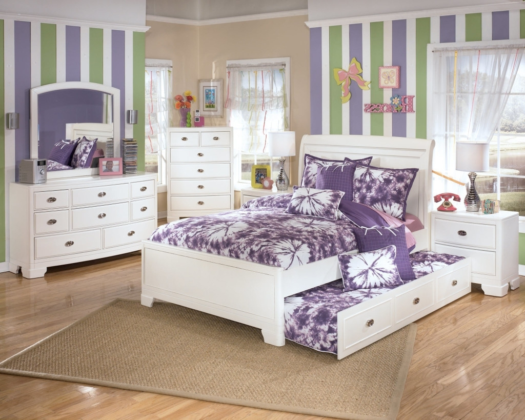 Furniture For Teenage Girl Bedroom
 Excited Elegant Bedroom IKEA mercial Ideas for Teens