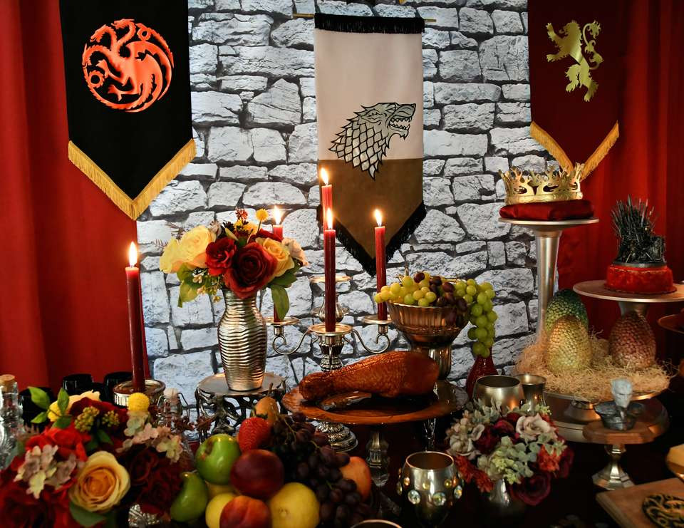 Game Of Thrones Dinner Party Ideas
 Game of Thrones Dinner Party "Game of Thrones Viewing