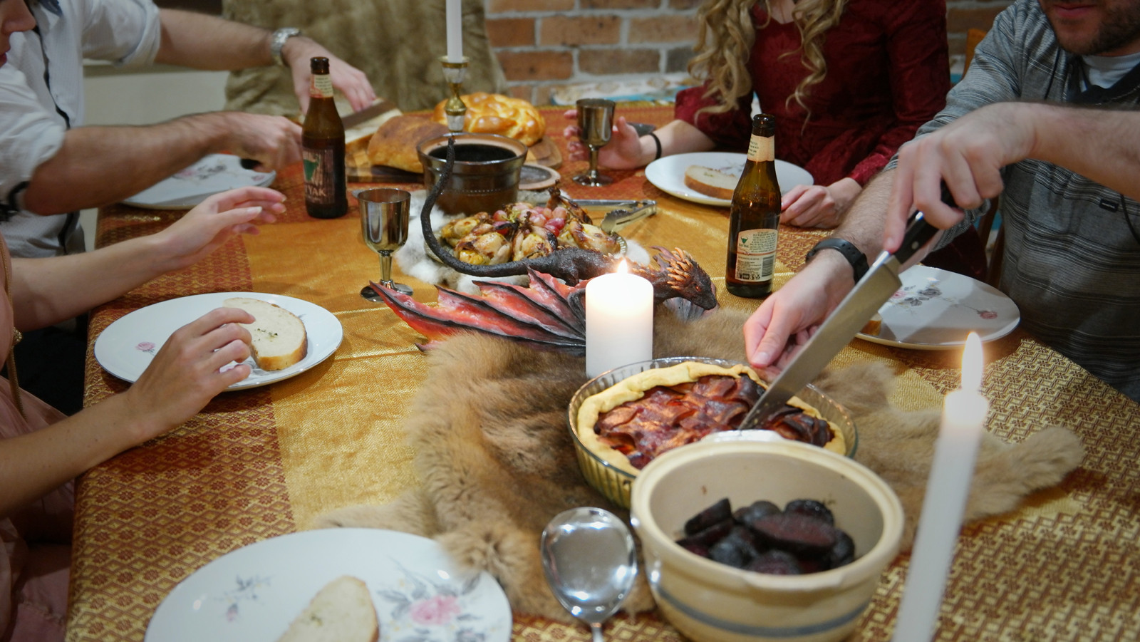 Game Of Thrones Dinner Party Ideas
 How To Throw The Best Game Thrones Premiere Party Ever