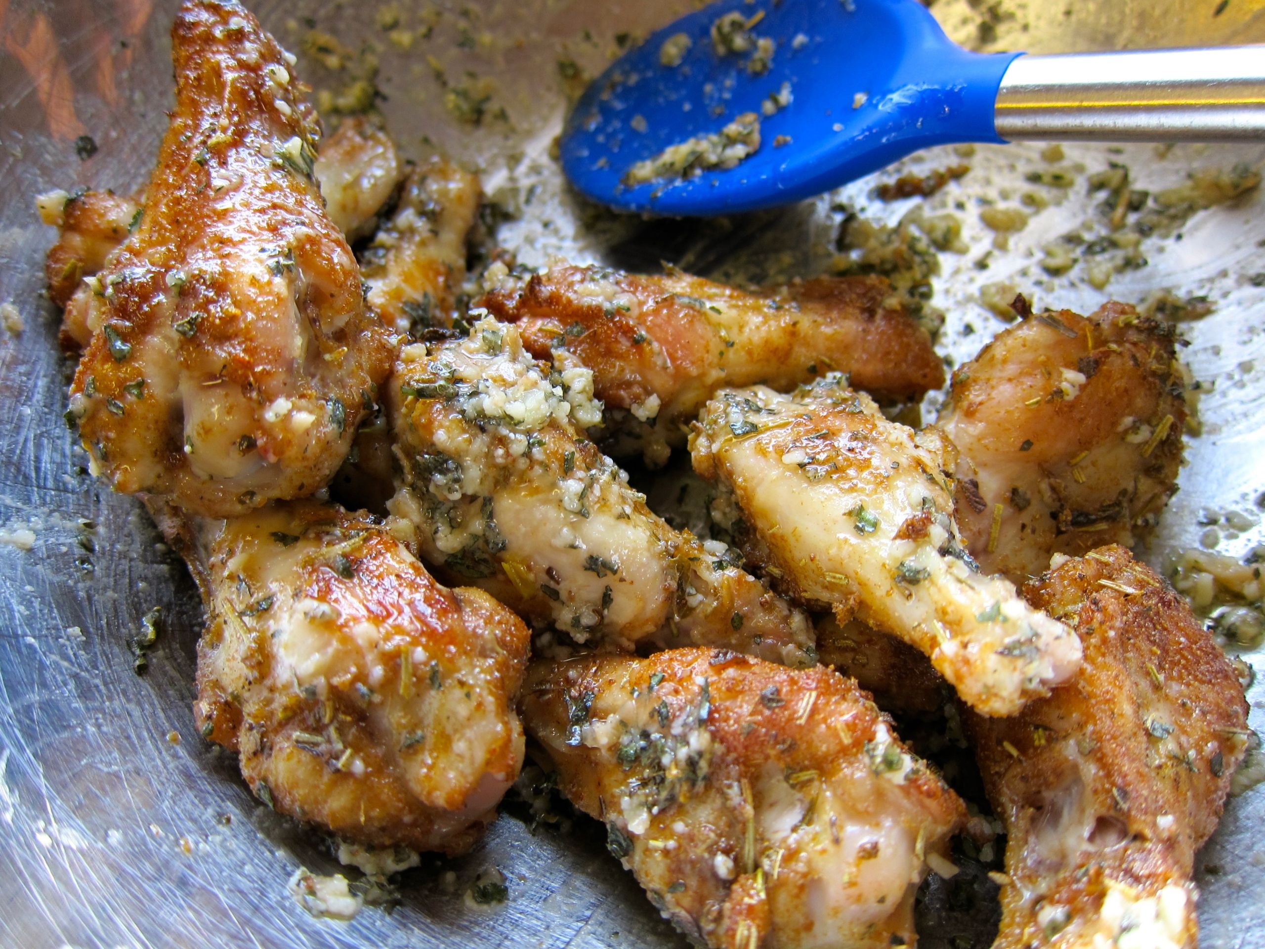 Garlic Wing Sauces
 spicy garlic wing sauce recipe