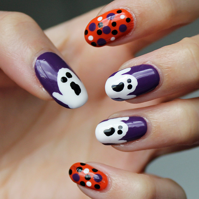 Ghost Nail Designs
 What I Wore on Hallowe’en Ghost Nail Art