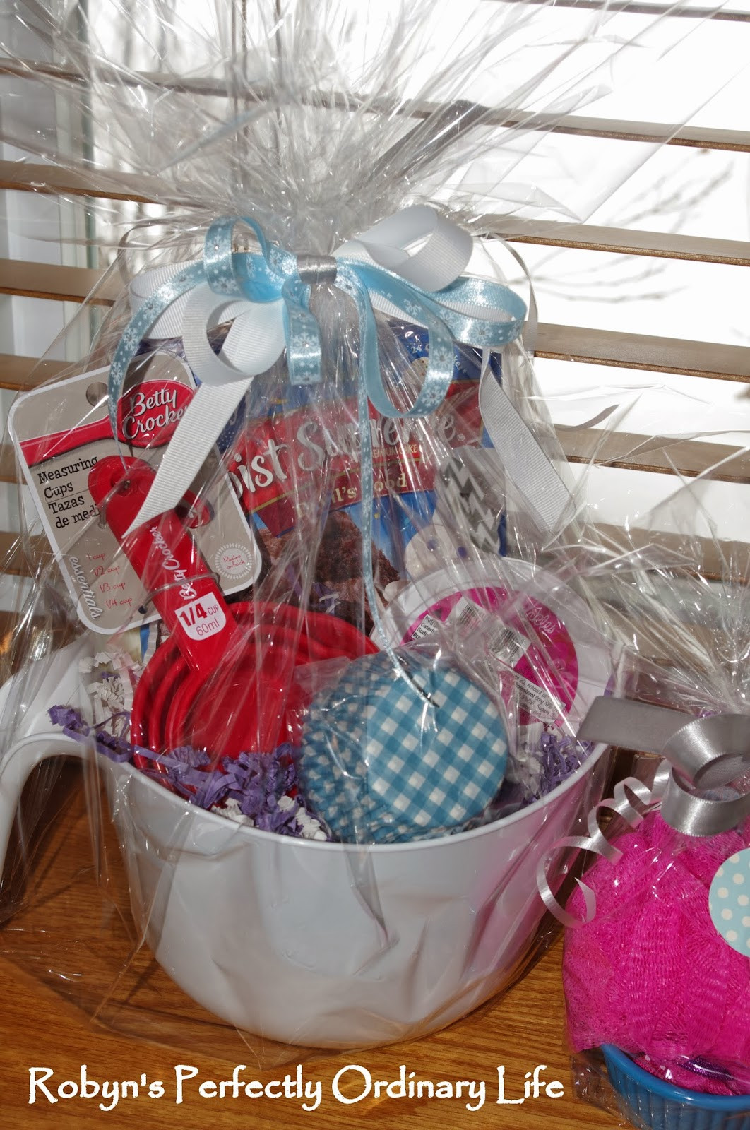 Gift Basket Decoration Ideas
 Robyn s Perfectly Ordinary Life Cake Decorating Birthday