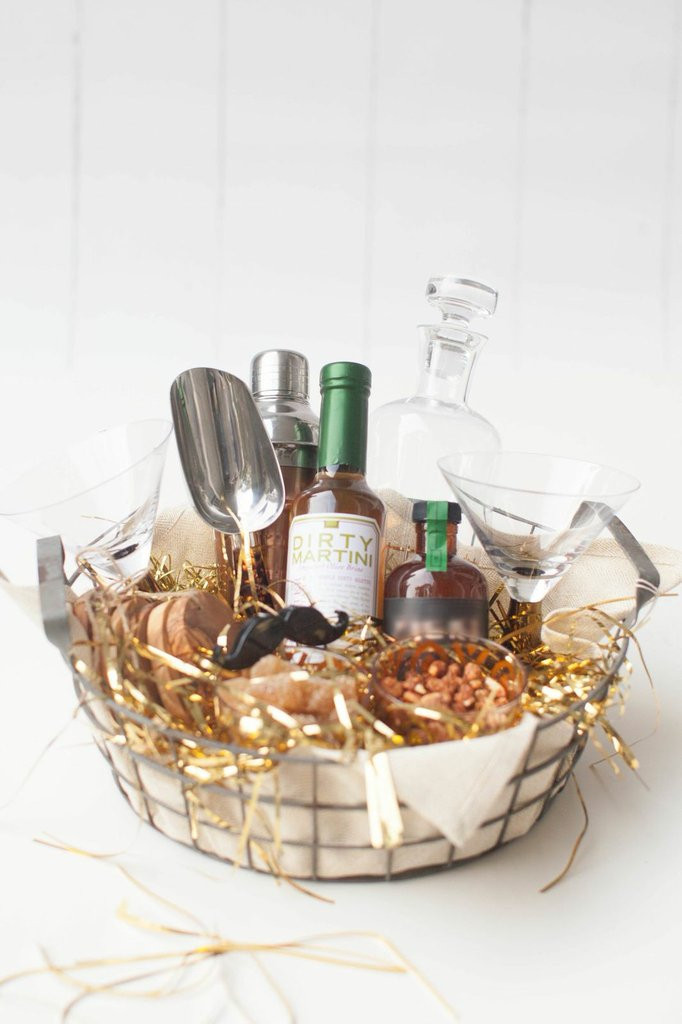 Gift Basket DIY
 50 DIY Gift Baskets To Inspire All Kinds of Gifts