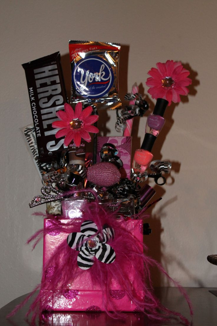 Gift Basket For Teenage Girl Ideas
 14 best Teen Girl Gift Baskets images on Pinterest