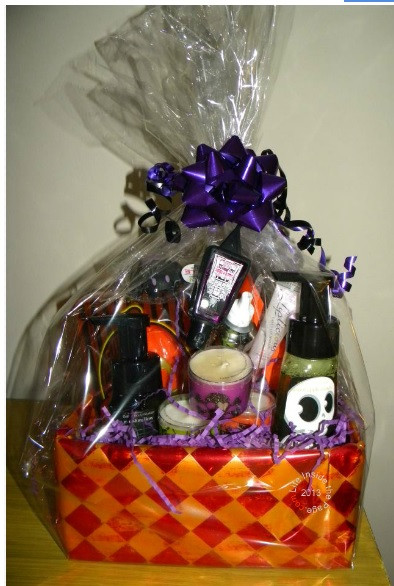 Gift Ideas For 20 Year Old Girls
 All things Bath and Body Works Halloween t basket idea