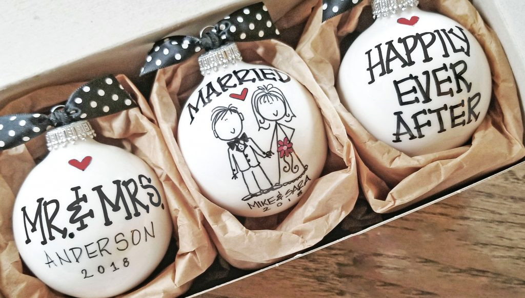 Gift Ideas For Couple
 Personalized DIY Wedding Gifts Ideas for Couples
