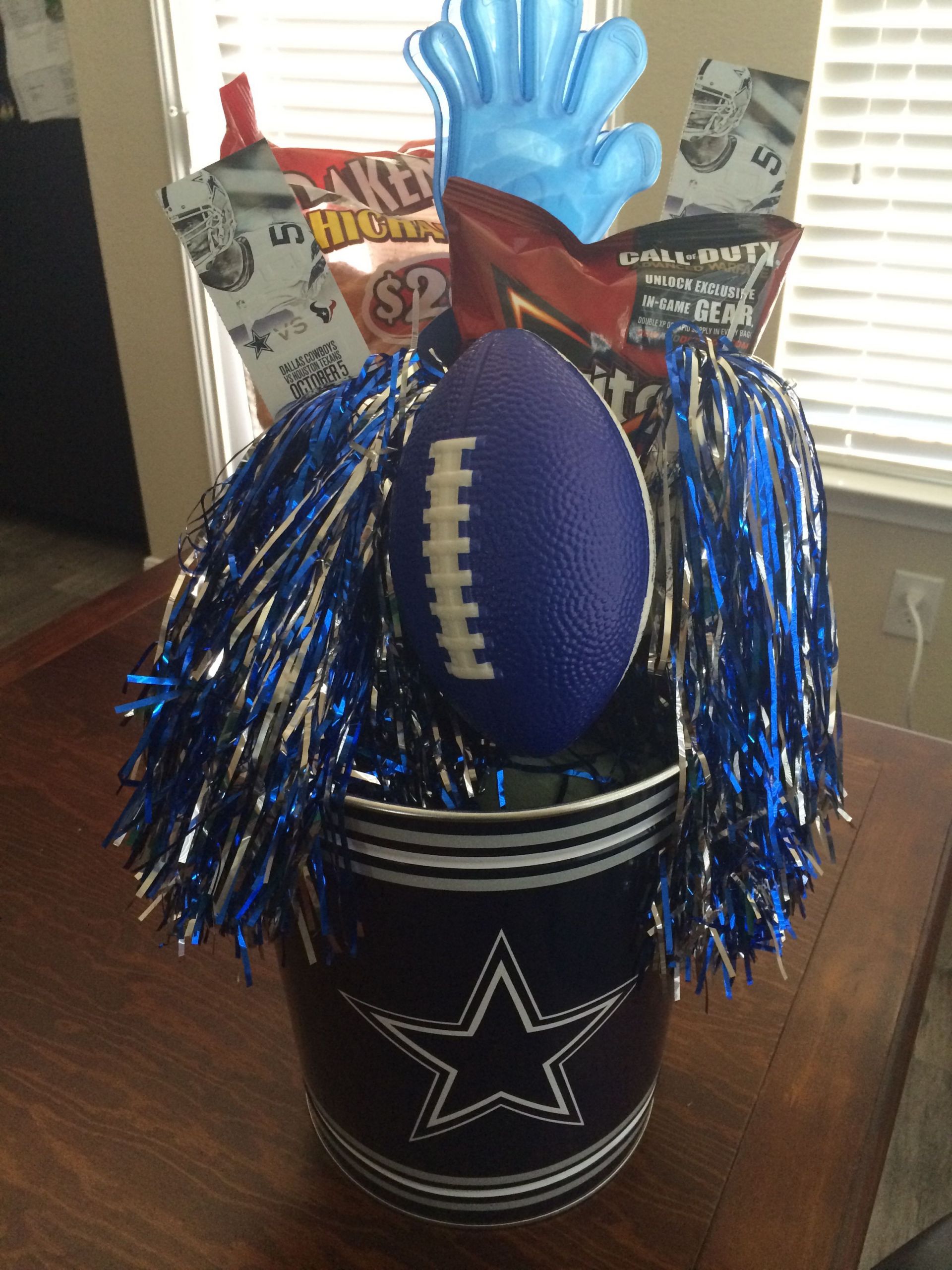 Gift Ideas For Cowboys
 Dallas Cowboys Football t basket I made for my