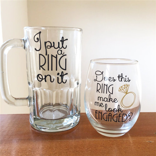 Gift Ideas For Engagement Party
 Engagement Party Gift Ideas to Help You Get a Unique Gift