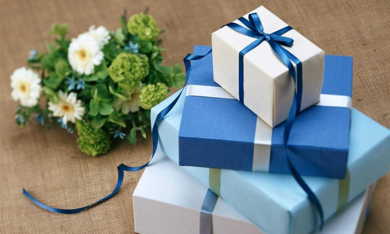 Gift Ideas For Older Couples
 Best Wedding Gift Ideas for an Older Couple Overstock
