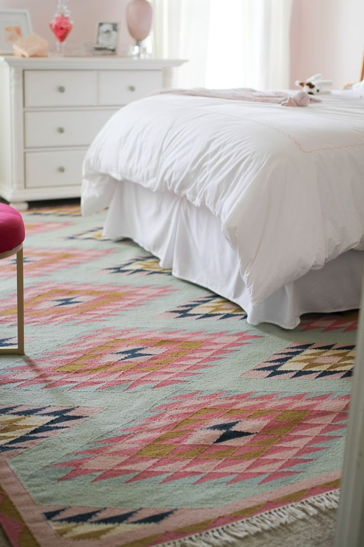 Girl Bedroom Rugs
 17 best images about Ideas Oh that rug on Pinterest