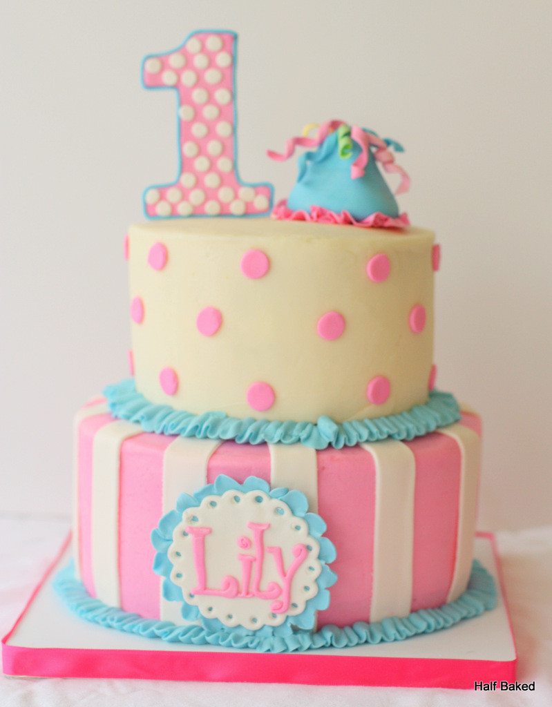Girl First Birthday Cake
 Fabulous 1st Birthday Cake For Baby Girls