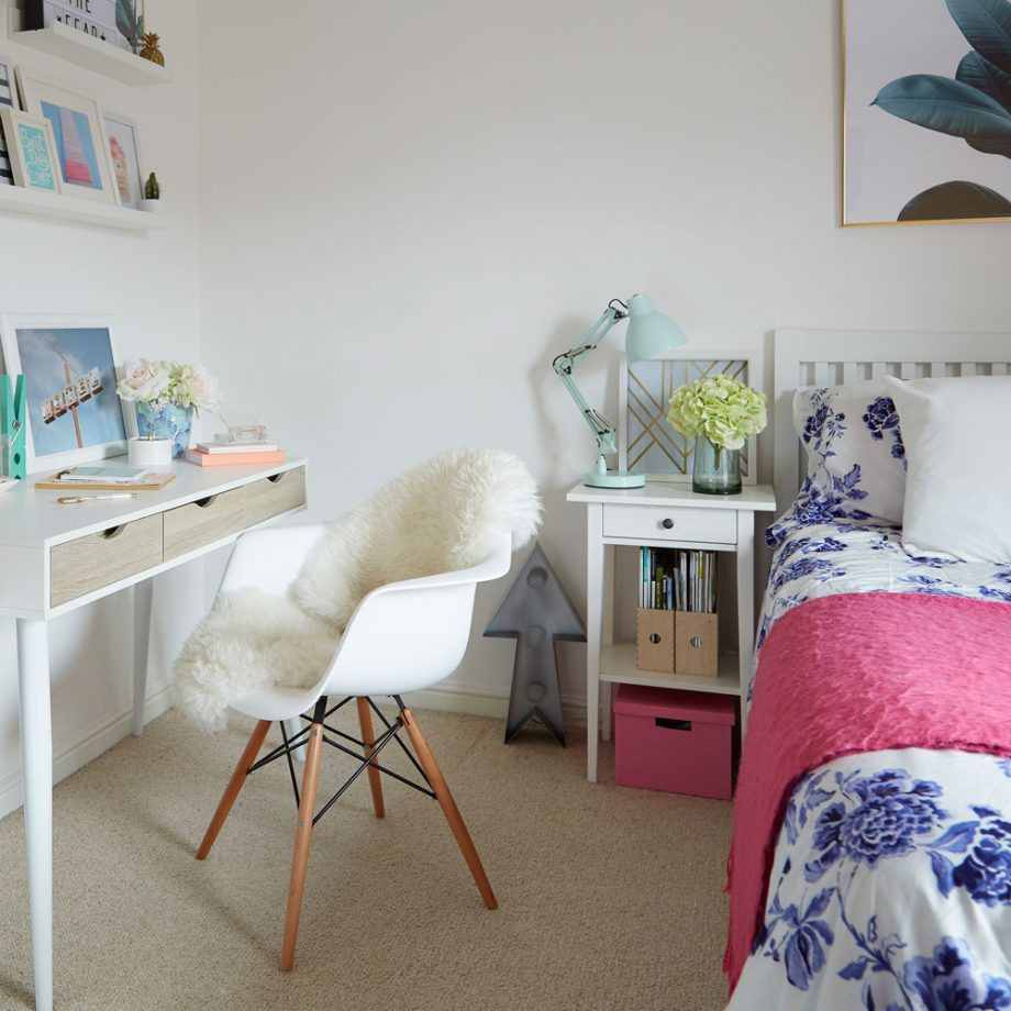 Girl Teenagers Bedroom Ideas
 Teenage girls bedroom ideas for every demanding young