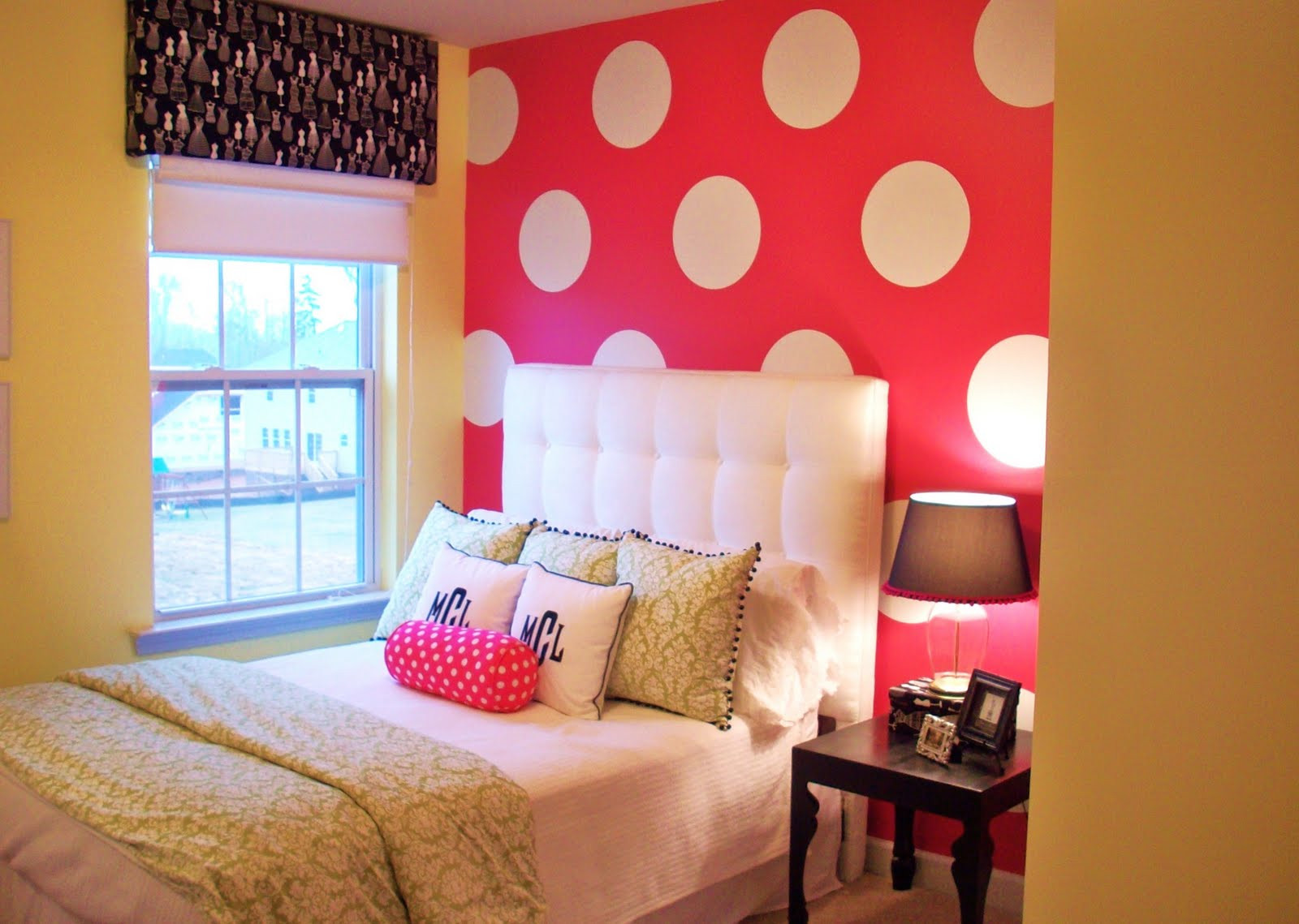 Girls Bedroom Decorating Ideas
 Pink Bedroom Ideas