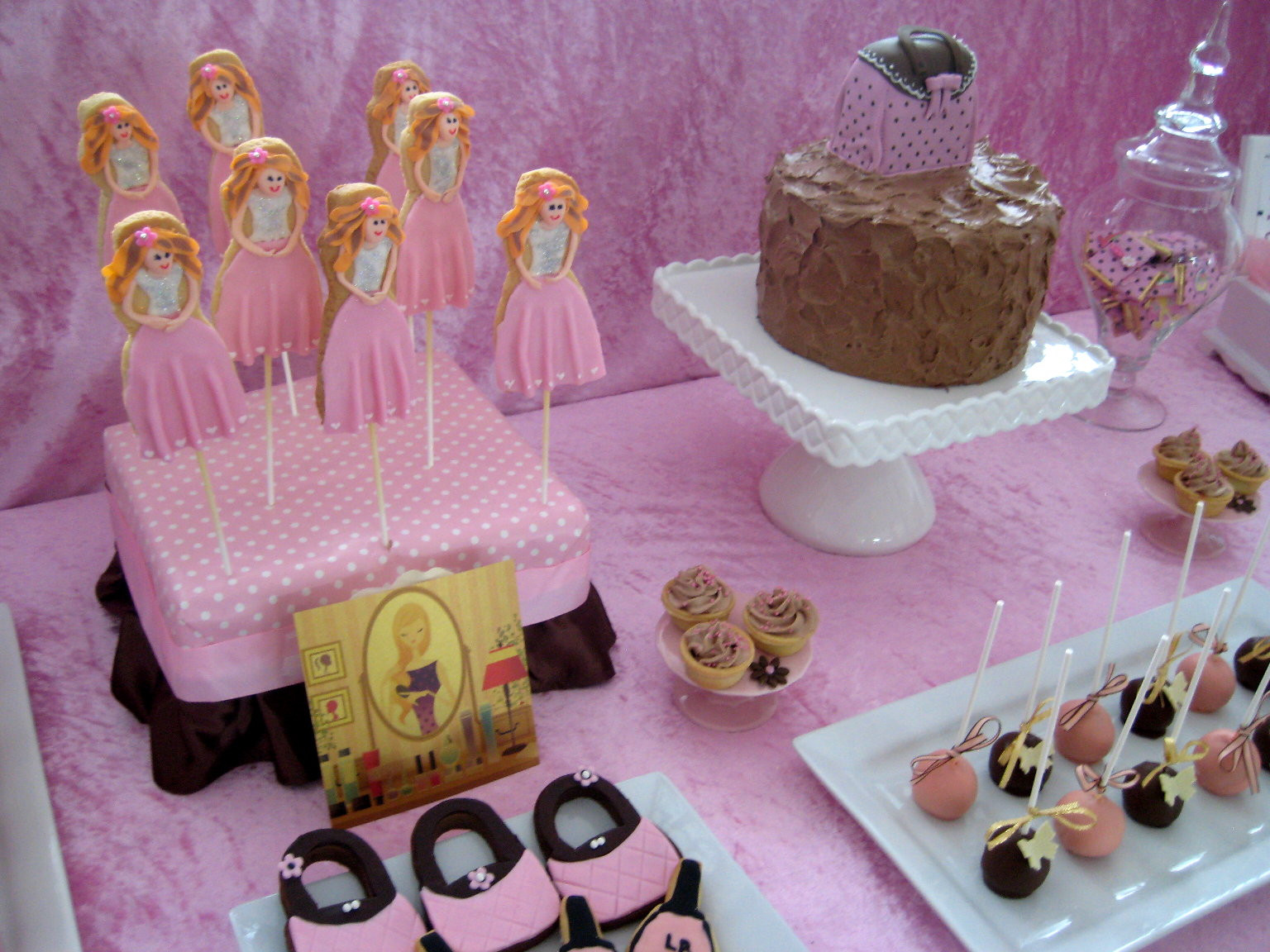 Glamour Birthday Party Ideas
 Bubble and Sweet Pink Glamour Girl Birthday Party Real