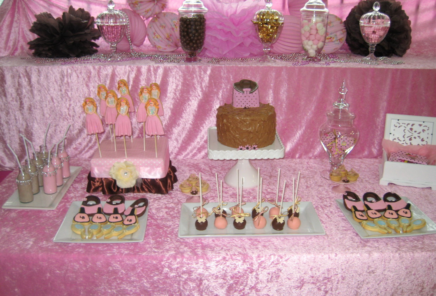 Glamour Birthday Party Ideas
 Bubble and Sweet Pink Glamour Girl Birthday Party Real