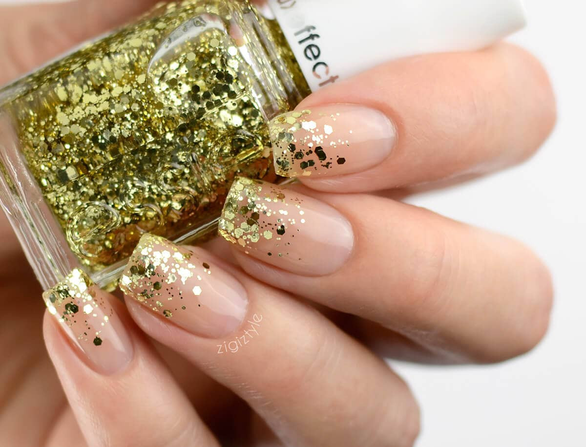 Glitter Gold Nails
 50 Fabulous Ways to Wear Glitter Nails Like a Boss