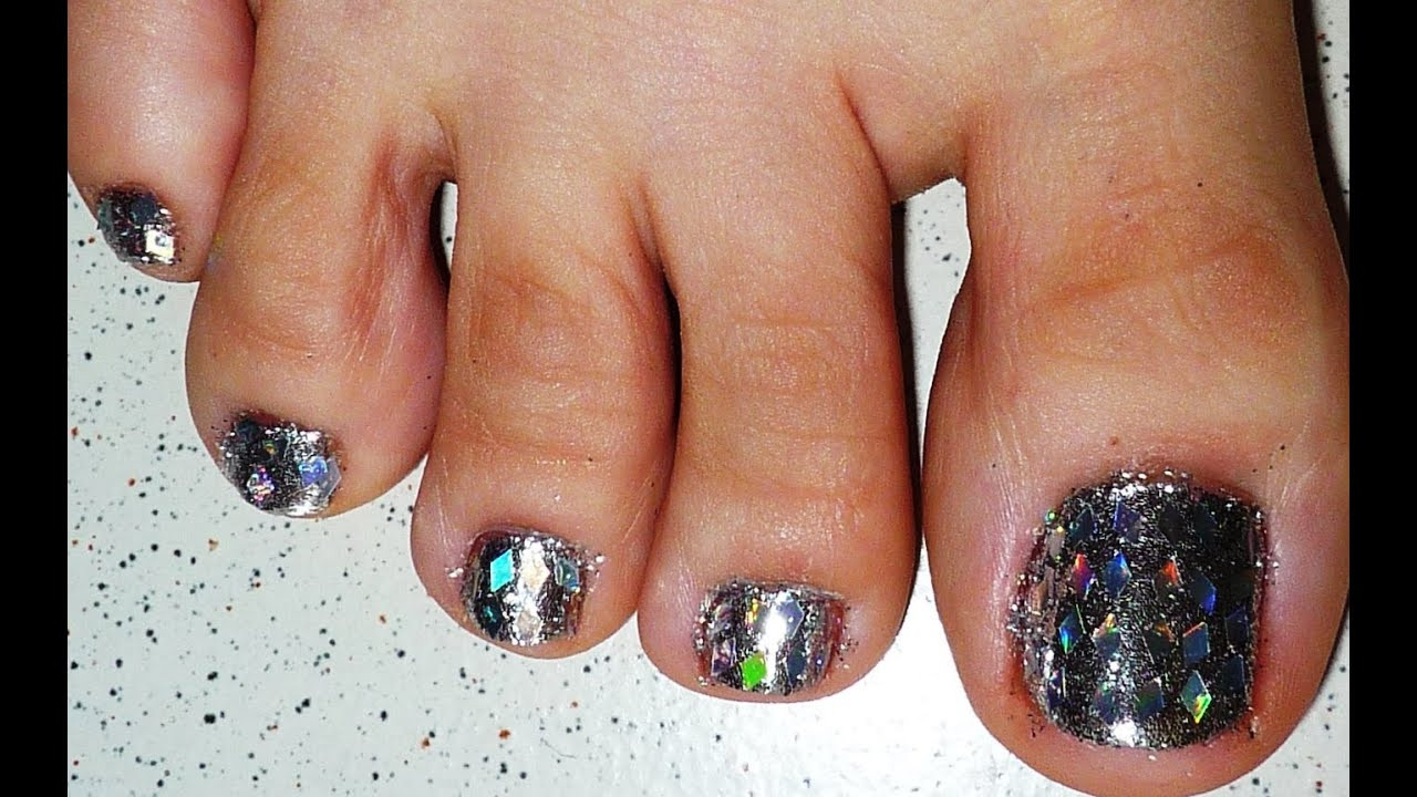 Glitter Toe Nails
 Diamond Glitter and Silver Toe Nail Design