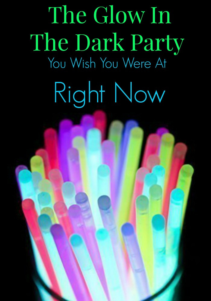 Glow In The Dark Pool Party Ideas
 10 Summertime Birthday Party Ideas For Kids
