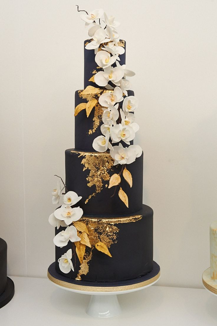 Golden Birthday Cake Ideas
 black and gold birthday cake designs