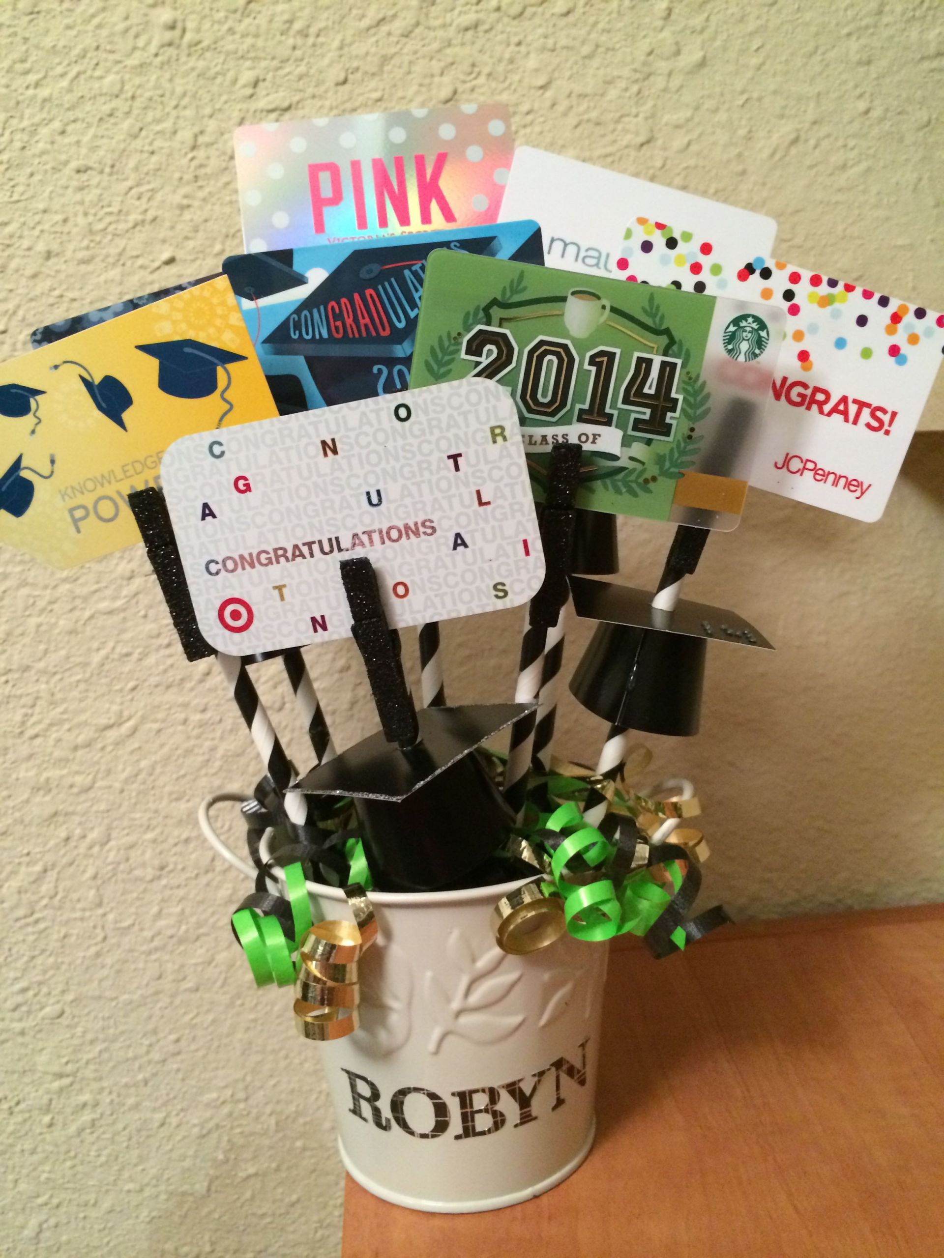 Graduation Gift Card Ideas
 Gift card bouquet