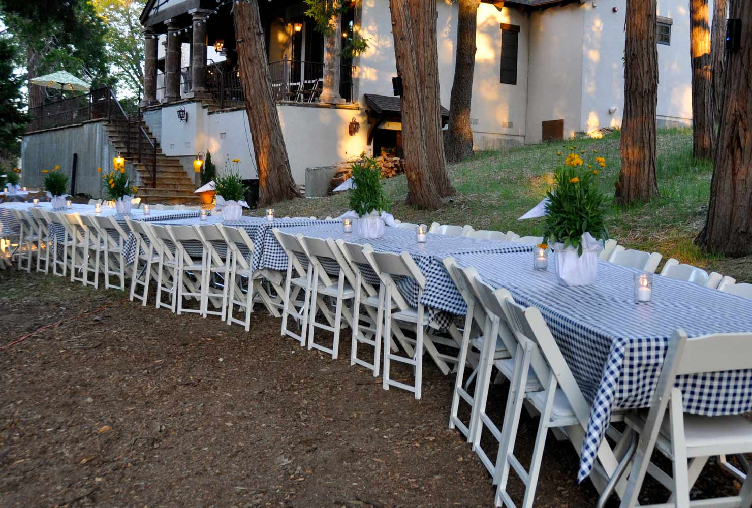 Graduation Party Ideas For Backyard
 10 Some of the Coolest Designs of How to Make Graduation