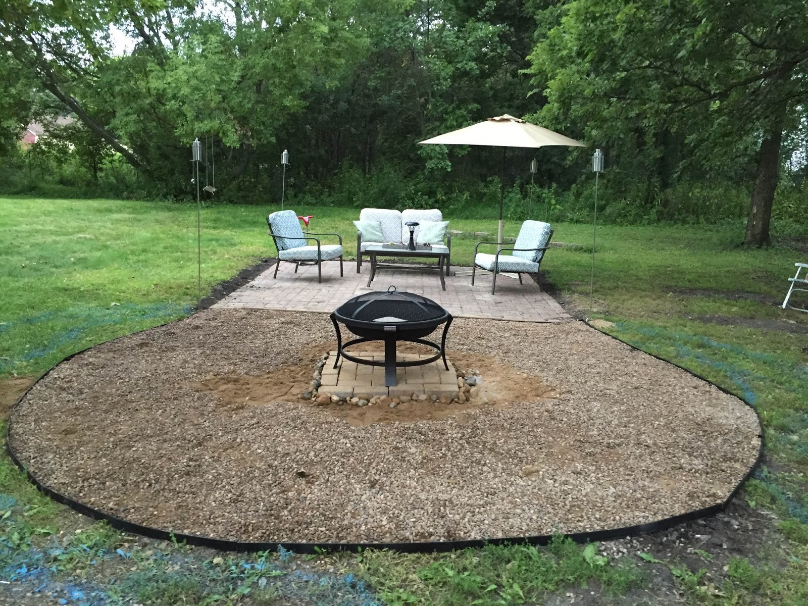 Gravel Patio With Fire Pit
 The Dabbling Crafter DIY Sunday Fire Pit Gravel Patio