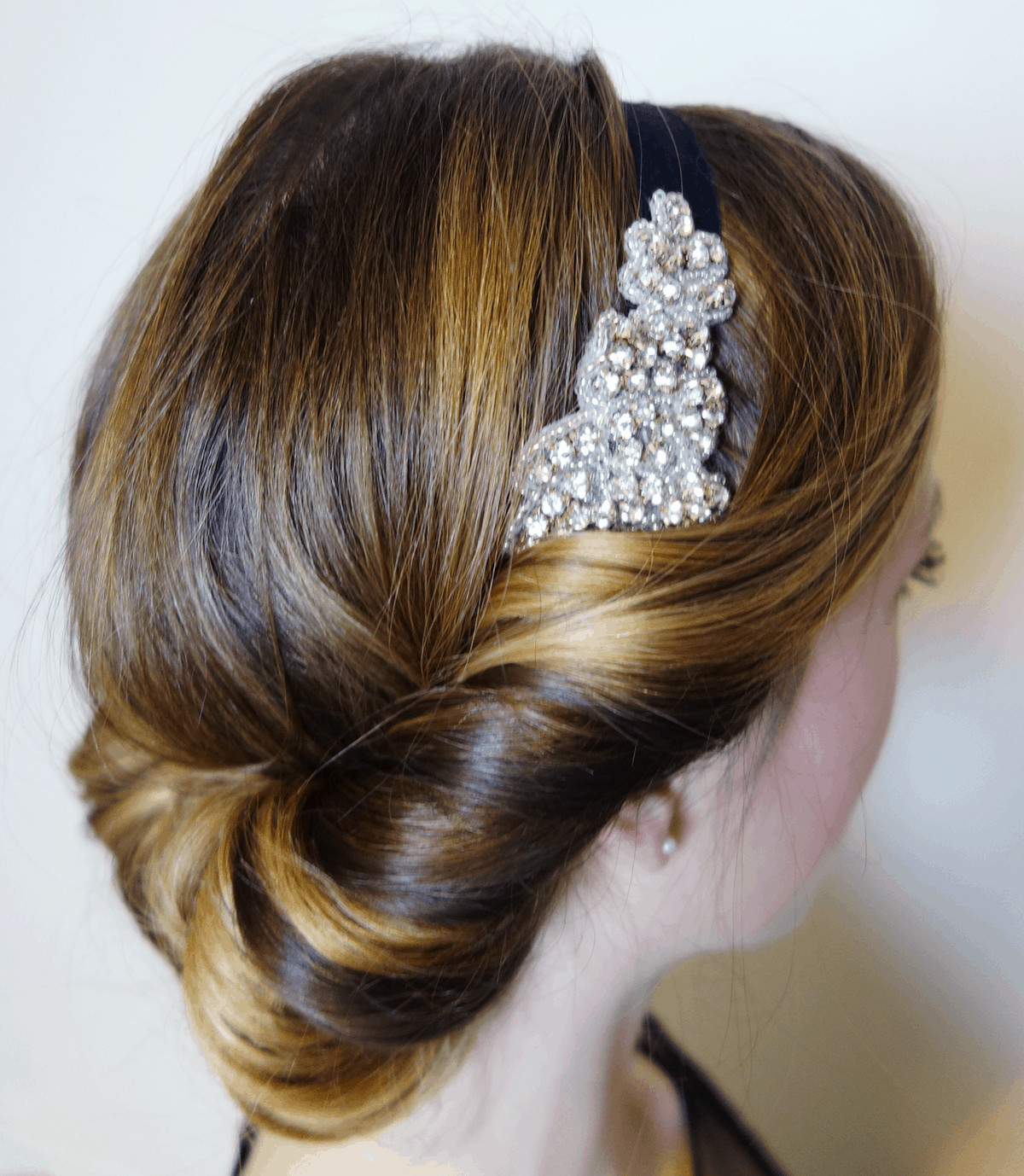 Great Gatsby Hairstyles For Long Hair
 Easy 1920 s Great Gatsby Hair Tutorial