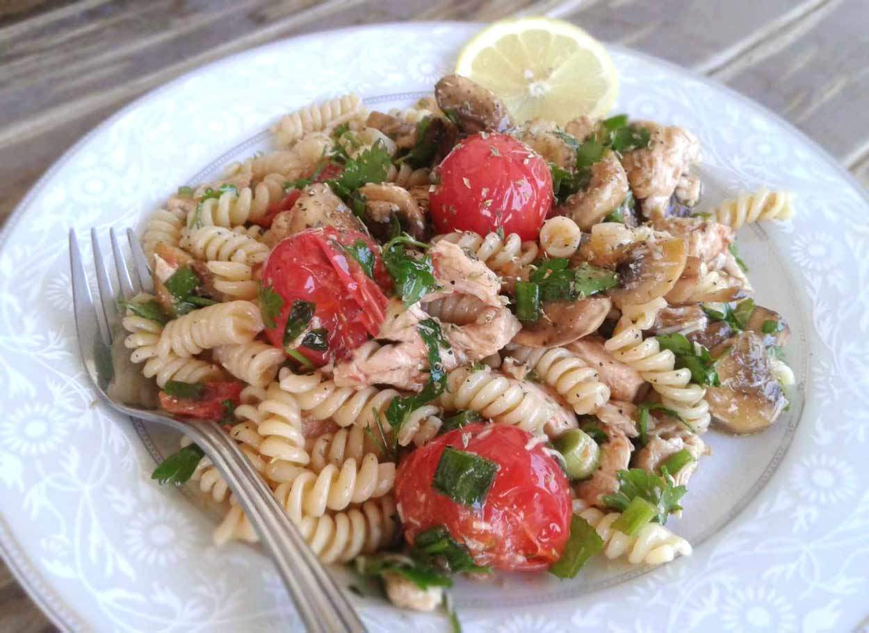 Greek Pasta Salad Recipes
 Greek Chicken Pasta Salad Recipe With Mushrooms And Cherry