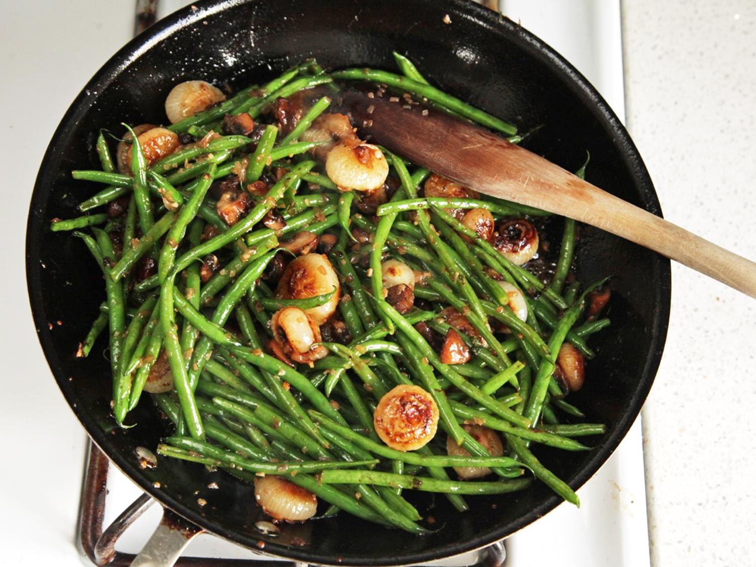 Green Bean And Mushroom Recipe
 The Food Lab Sautéed Green Beans With Mushrooms and