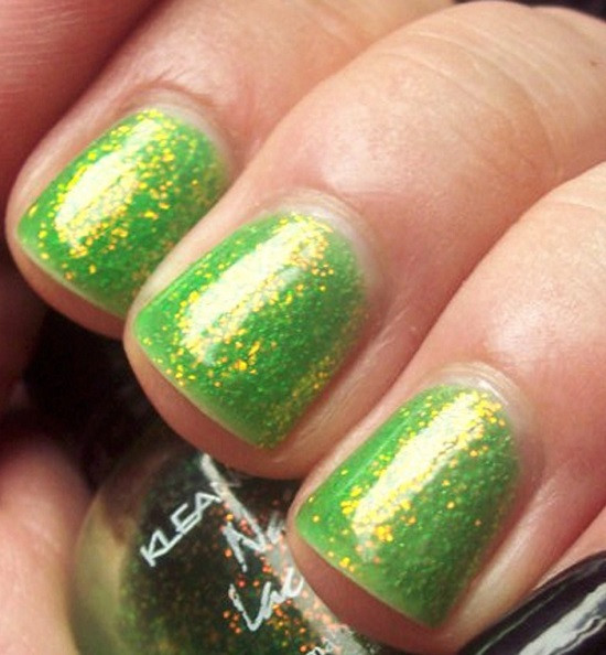 Green Glitter Nails
 57 Most Beautiful Glitter Nail Art Design Ideas