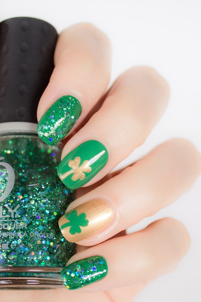 Green Glitter Nails
 St Patrick Day nails and easy nail art tutorial