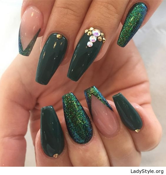 Green Glitter Nails
 Amazing green nails with glitter and more LadyStyle