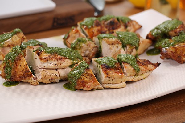 Grilled Chicken Thighs Bobby Flay
 Bobby Flay s Best Grilled Chicken Recipes