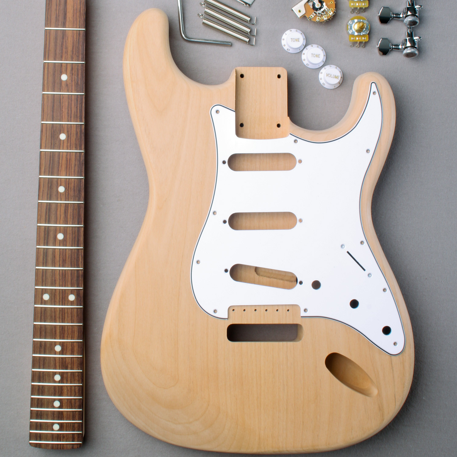 Guitar Kit DIY
 Platinum S Style DIY Electric Guitar Kit – Alloy Guitars USA