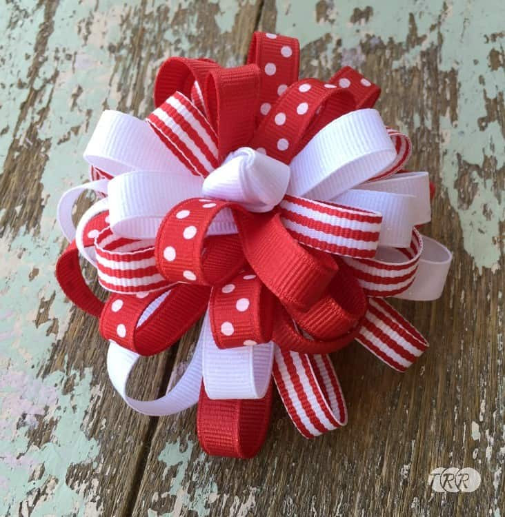 Hair Bow DIY
 12 Charming DIY Hair Bows You Will Cherish Forever