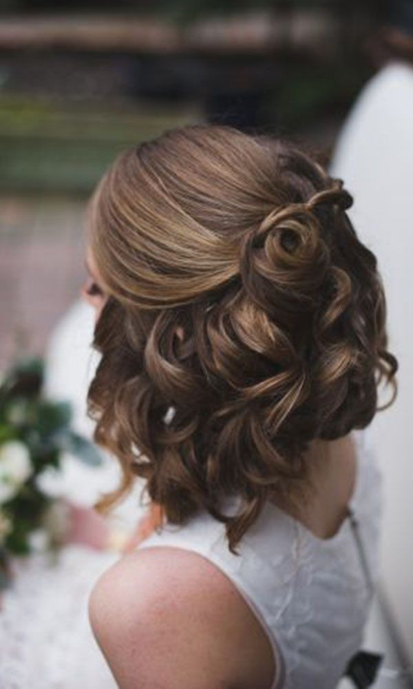 Hairstyle For Bridesmaid With Short Hair
 23 Most Glamorous Wedding Hairstyle for Short Hair