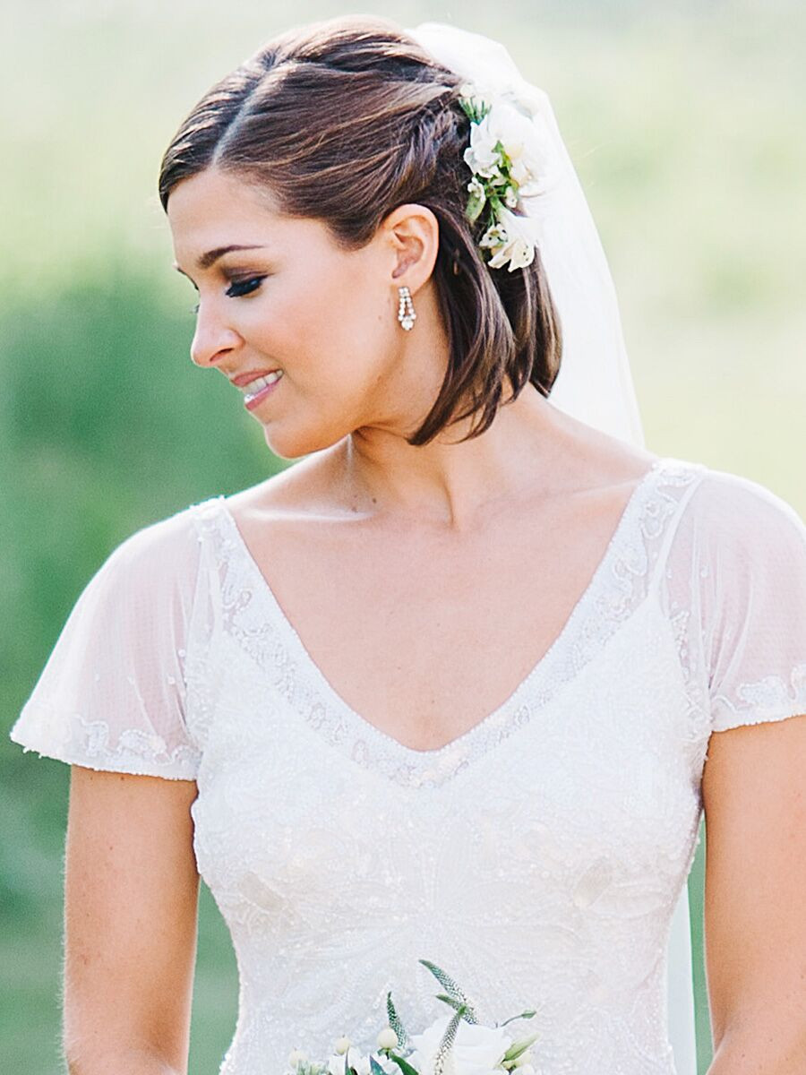 Hairstyle For Bridesmaid With Short Hair
 8 Braided Wedding Hairstyles for Short Hair