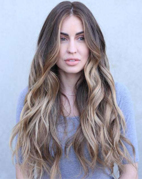 Hairstyle For Long Wavy Thick Hair
 20 Head Turning Haircuts and Hairstyles for Long Thick Hair