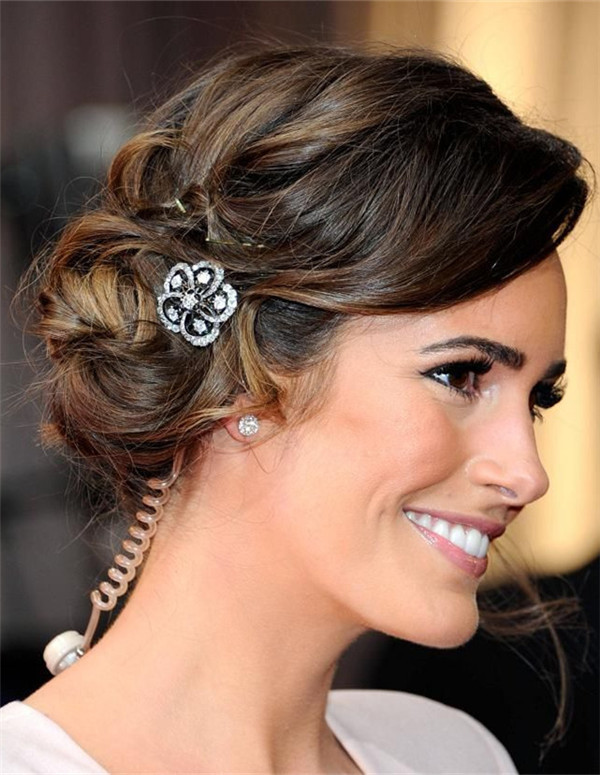 Hairstyles For Short Hair For Wedding Guest
 10 Fantastic Wedding Hairstyles for Short Hair