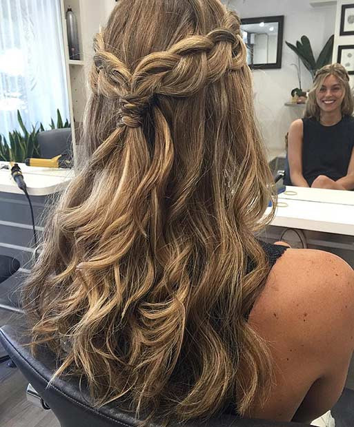 Half Up Curly Hairstyles
 31 Half Up Half Down Hairstyles for Bridesmaids