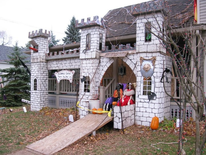 Halloween Block Party Ideas
 1000 images about Neighborhood Halloween Block Party on