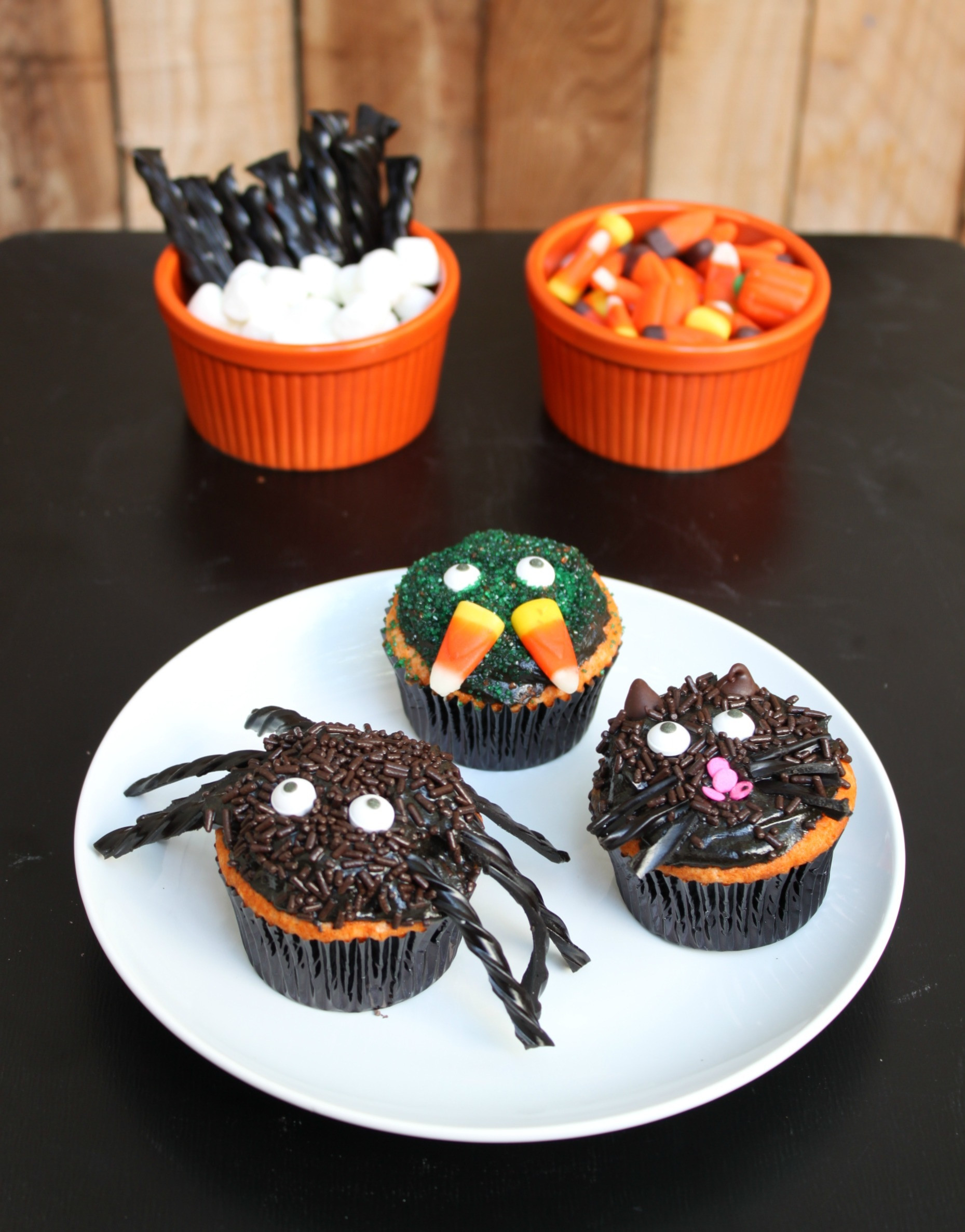 Halloween Cupcakes Ideas
 Creepy Halloween Cupcakes