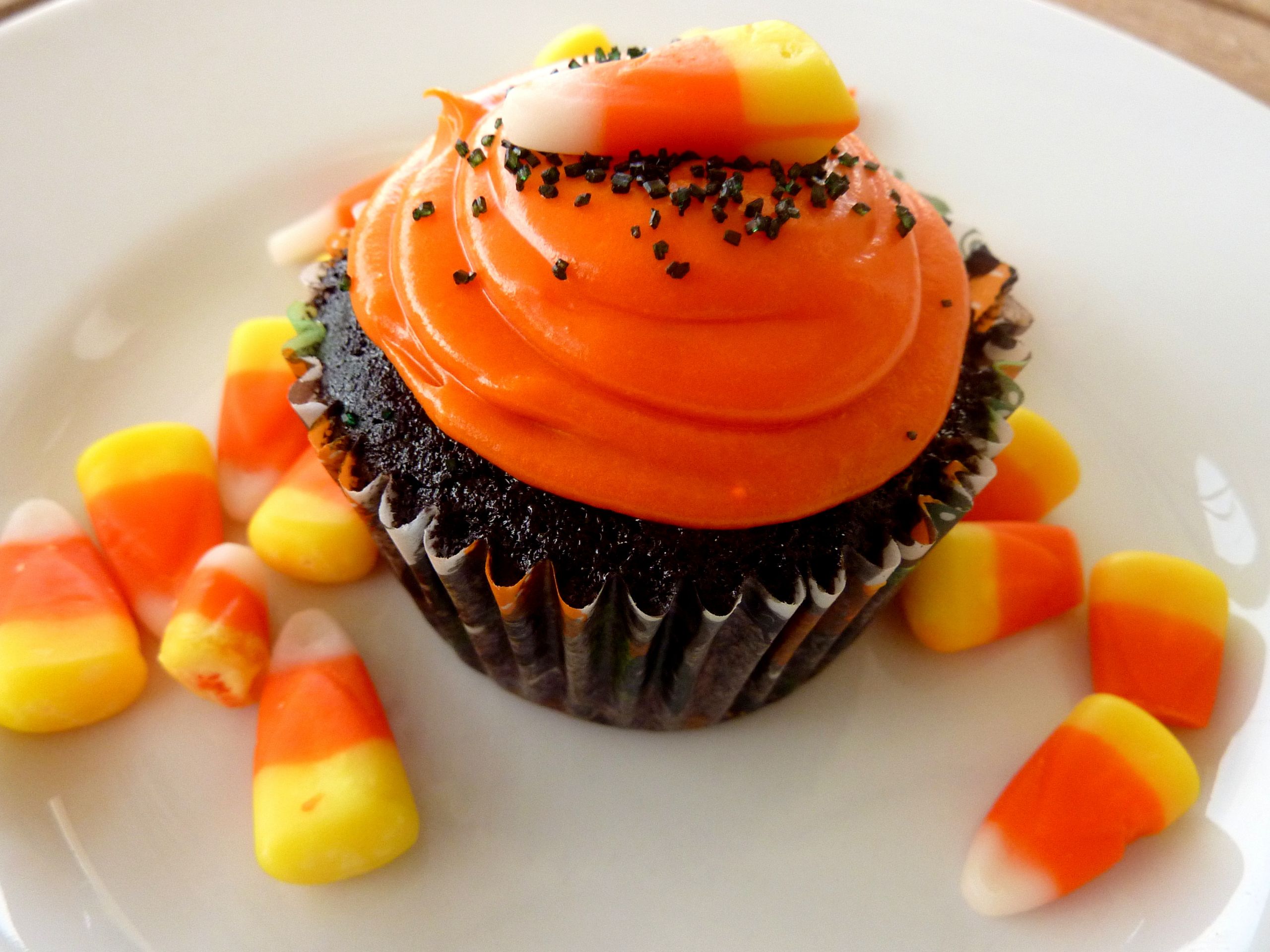 Halloween Cupcakes Pinterest
 "Black Velvet" Halloween Cupcakes