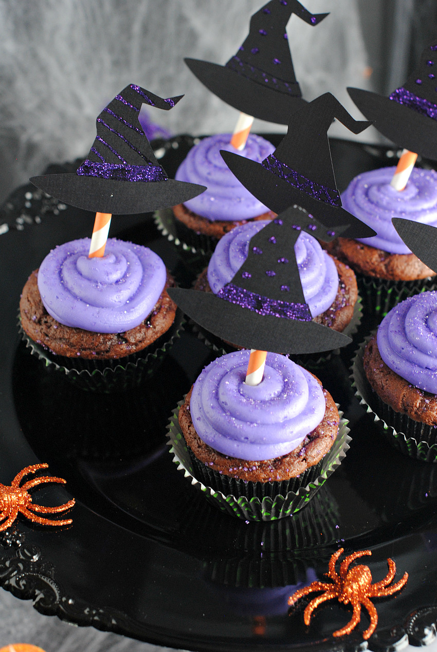 Halloween Cupcakes Pinterest
 Witch Cupcakes & Halloween Cupcake Stand – Fun Squared