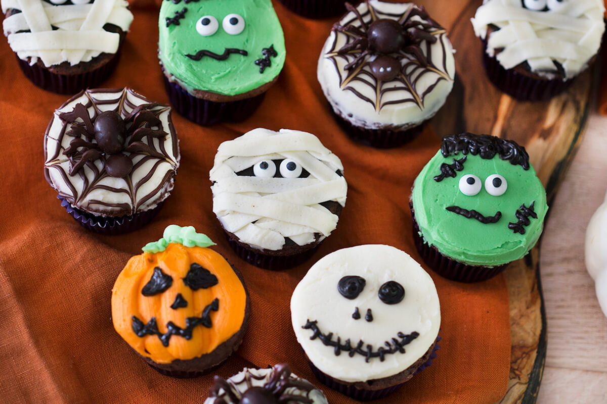 Halloween Cupcakes Pinterest
 Halloween Cupcakes Preppy Kitchen