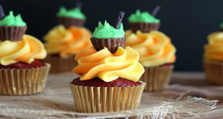 Halloween Mini Cupcakes
 Mini Halloween Cauldron Cupcakes