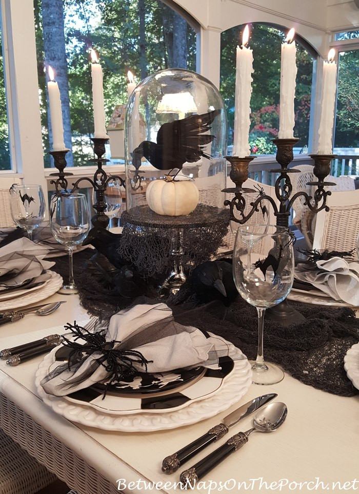 Halloween Table Settings
 Halloween Entertaining With a Whimsical Table Setting