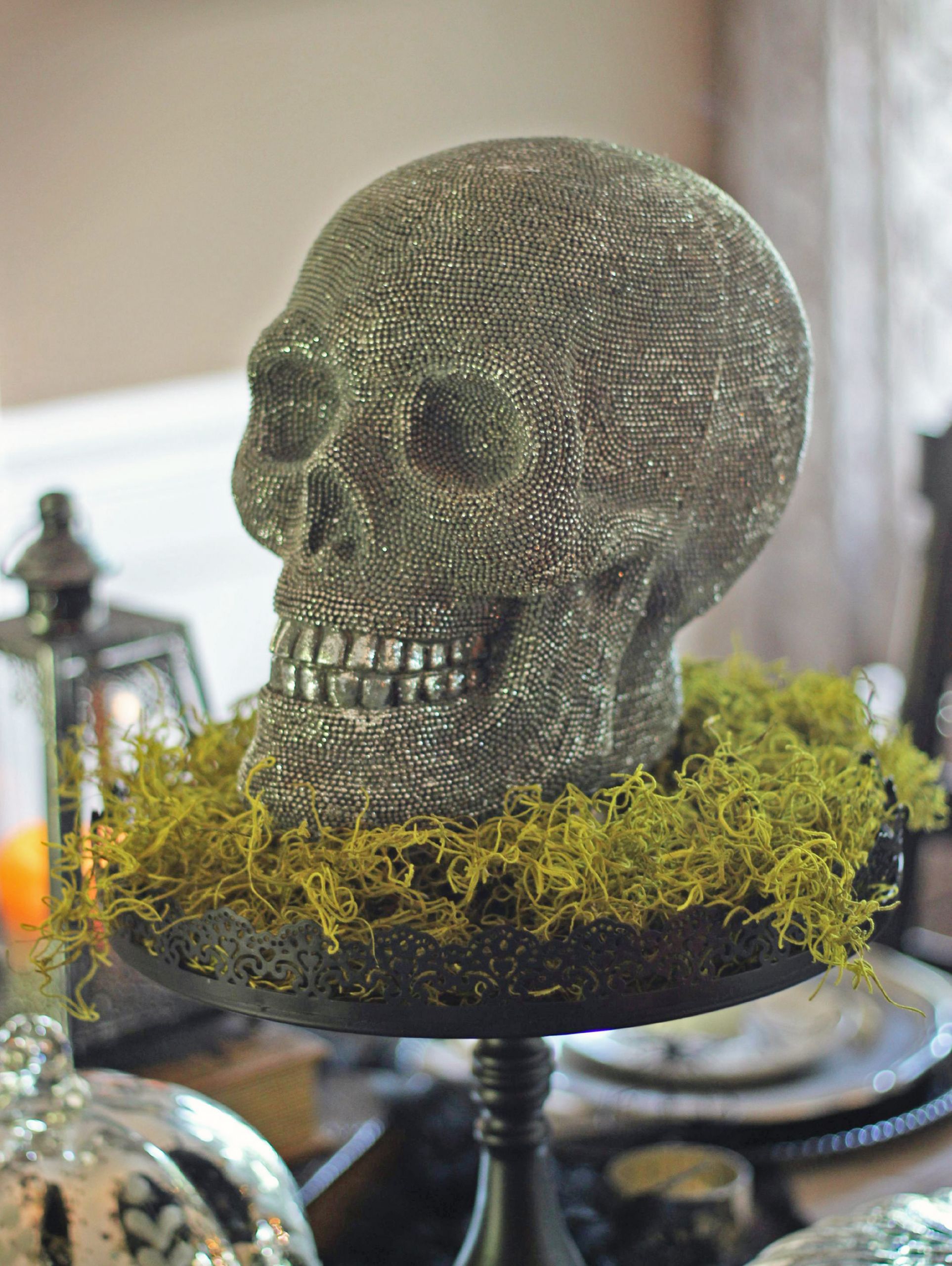 Halloween Table Ware
 Halloween Table Decorations – Glam and Spooky